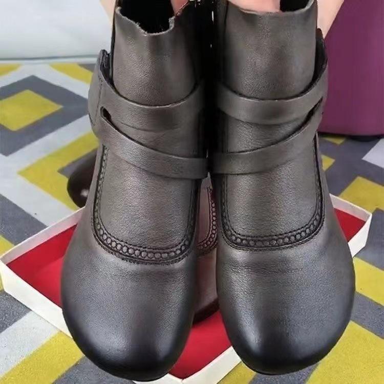 bota cano curto, bota feminina cano curto, bota cano curto feminina, bota preta cano curto, bota cano medio, bota dakota cano curto, bota branca cano curto, botas femininas cano curto, bota bottero cano curto, bota cano curto salto grosso,